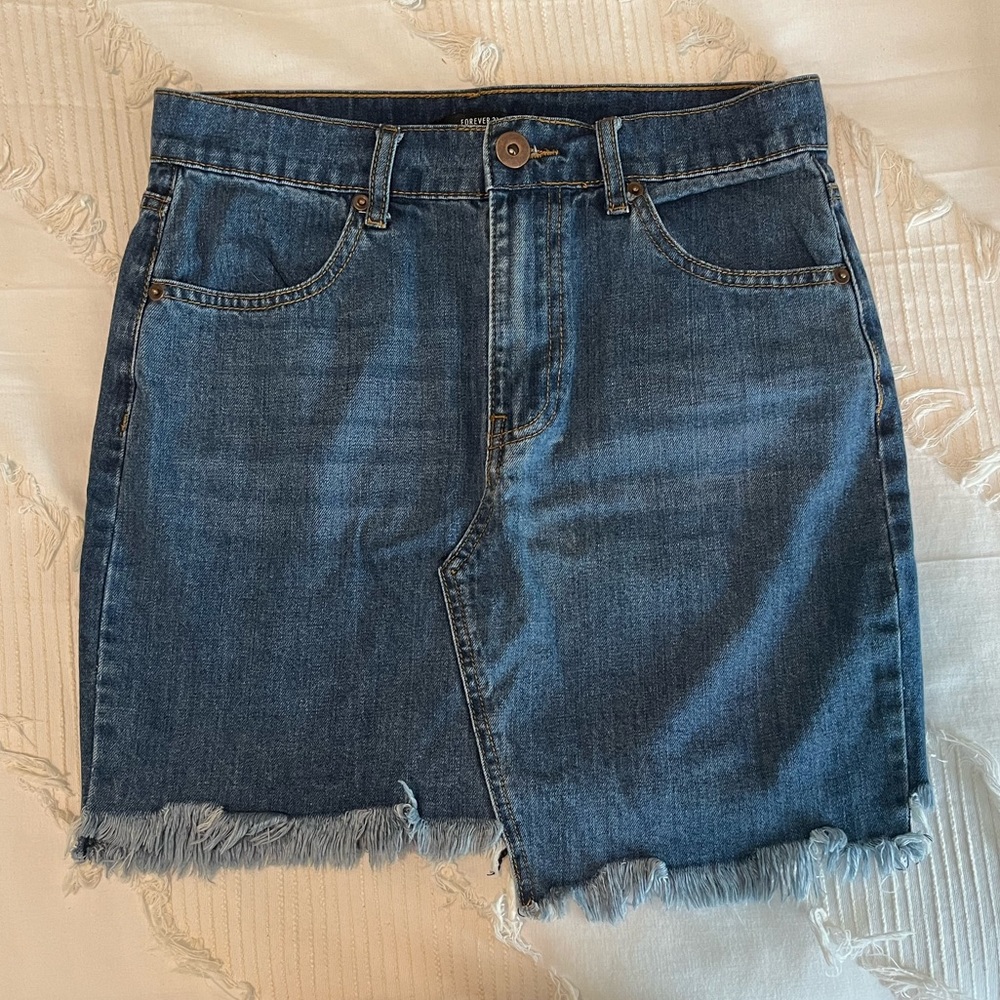 Forever 21 Denim Skirt- High Waist- sz 27- Medium Wash- Zipper Fly